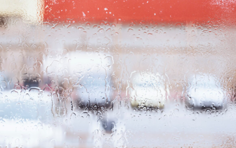 Warum entsteht Kondenswasser am Fenster