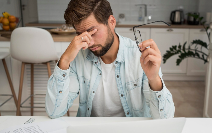 Warum fühlt sich der Körper bei Stress kraftlos an