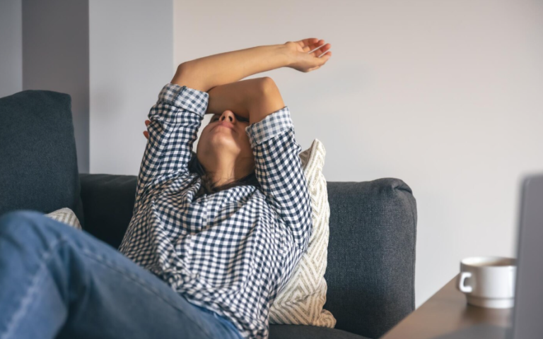 Warum kann körperliche Schwäche ohne erkennbaren Auslöser auftreten