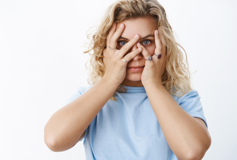 Warum sieht man nach dem Aufwachen oft verschwommen