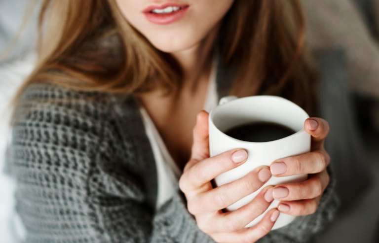 Warum macht Kaffee wacher
