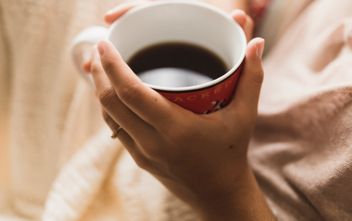 Warum reagiert der Magen auf Kaffee